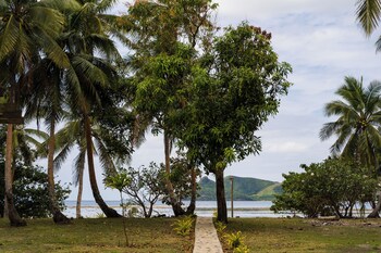 yawekata eco still bluewater resort