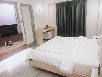 treebo sai rekha inn