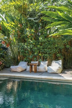 flor villa by hombali