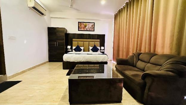 hotel the kiara complimentary oneway airport transfer