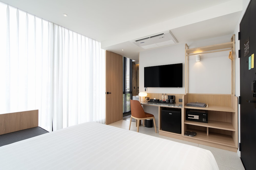 saan hotel sathorn