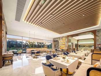 hilton garden inn jiangmen xinhui