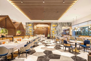 hilton garden inn jiangmen xinhui