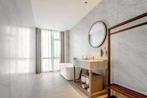 hilton garden inn jiangmen xinhui