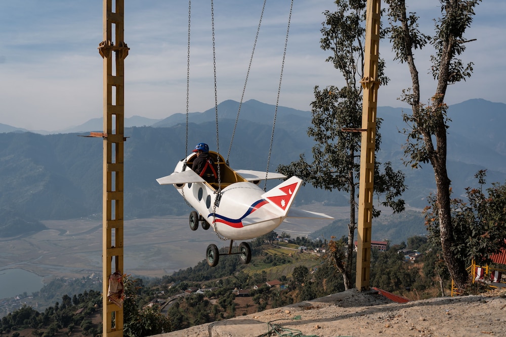 naya gaun resort sarangkot