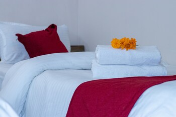 naya gaun resort sarangkot