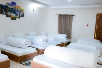 naya gaun resort sarangkot