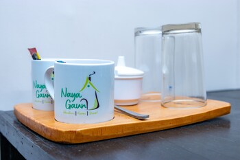 naya gaun resort sarangkot