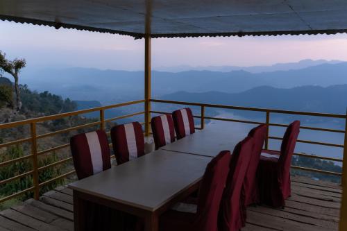 naya gaun resort sarangkot