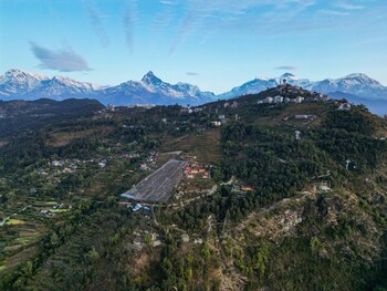 naya gaun resort sarangkot