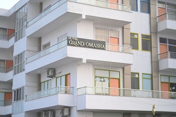 hotel grand omasha