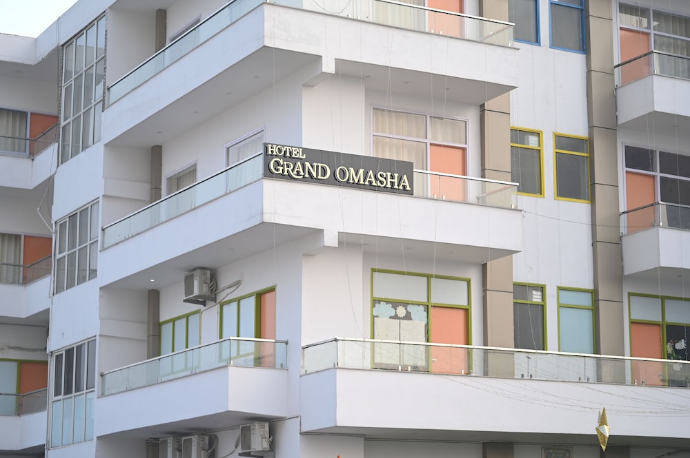hotel grand omasha