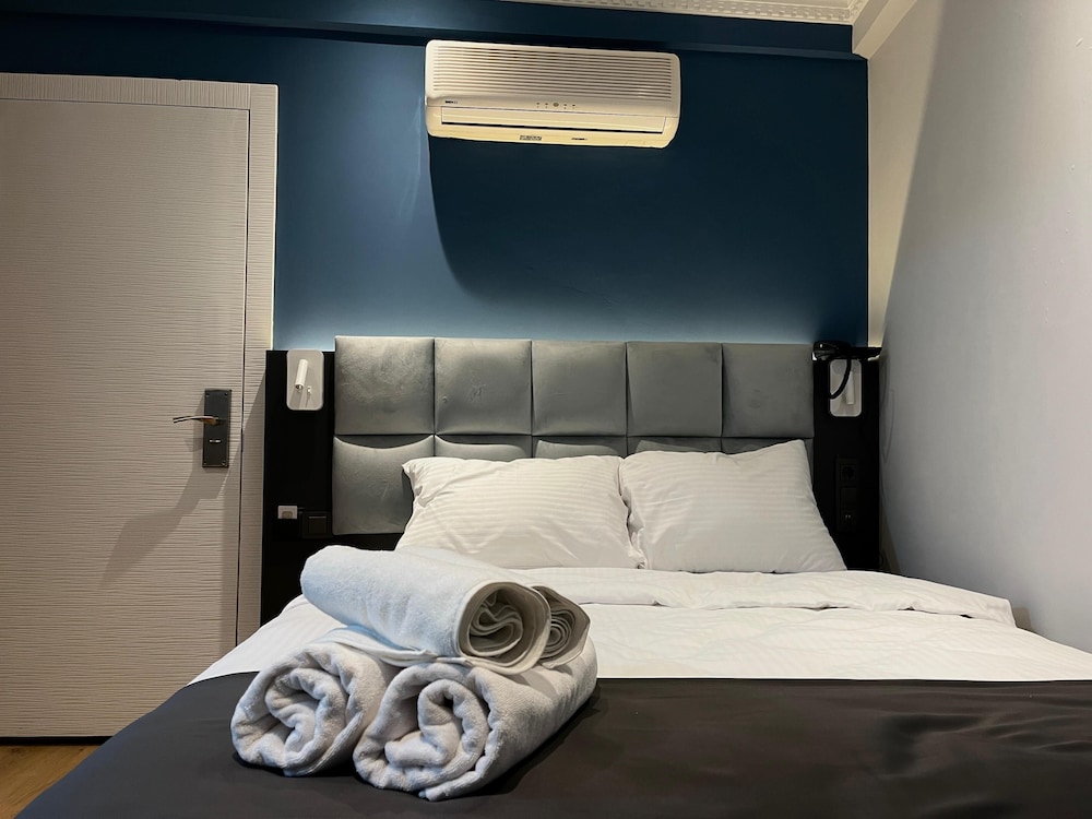 ardos park hotel