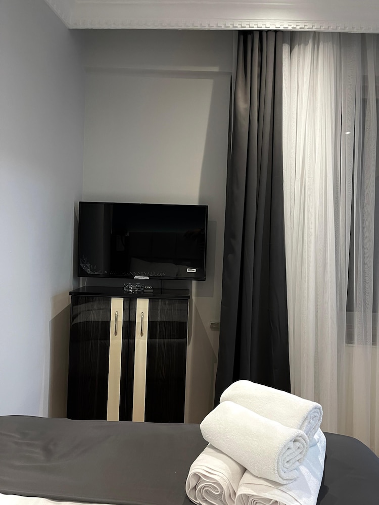 ardos park hotel