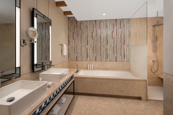 marriott marquis dubai