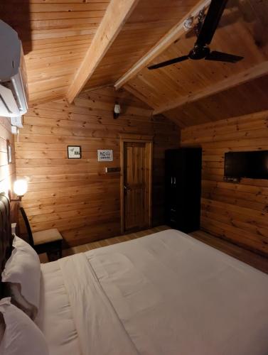 greenland cottages arambol