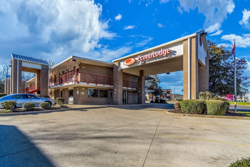 econo lodge meridian south