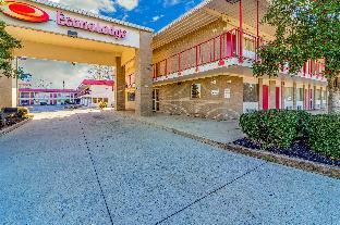 econo lodge meridian south