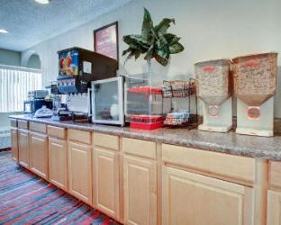 econo lodge meridian south