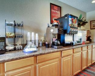 econo lodge meridian south