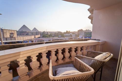pyramids charm