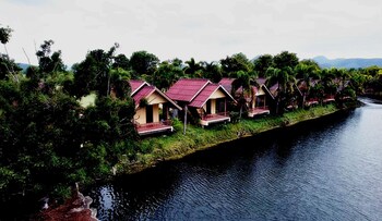 khao yai lake hill resort