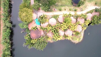 khao yai lake hill resort