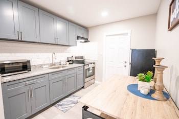 university serenity suites