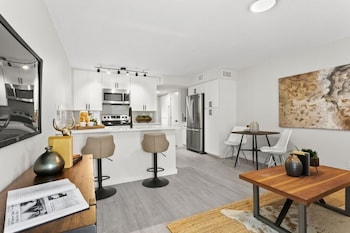 university serenity suites
