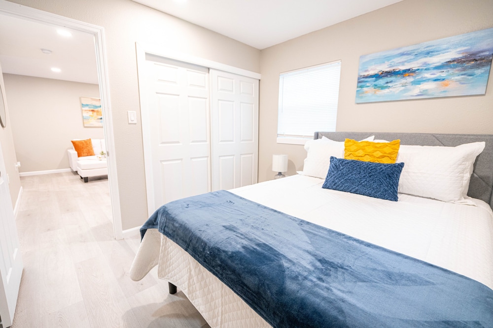 university serenity suites