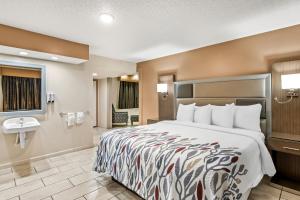 red roof inn yuba city