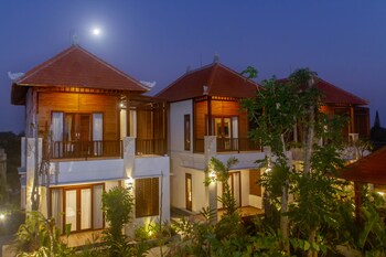 odessa village by pramana villas