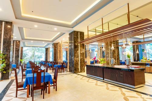 oceanwaves beach resort cam ranh