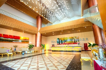 oceanwaves beach resort cam ranh