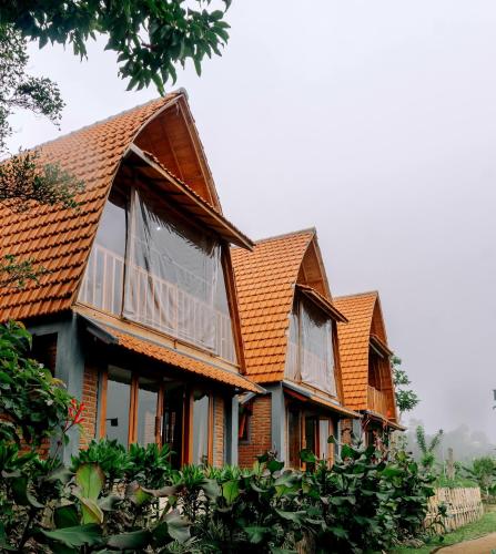 camaradvipa retreat munduk