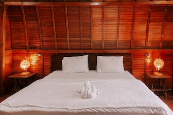 camaradvipa retreat munduk