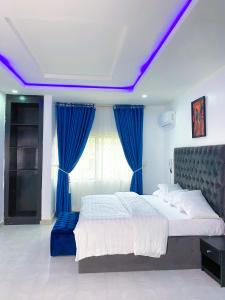 d and d apartments