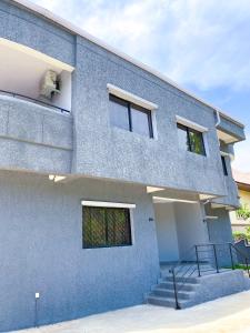 d and d apartments