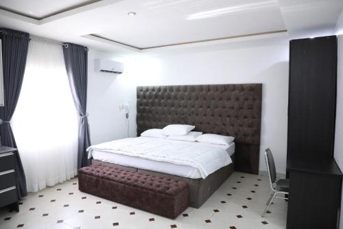 d and d apartments