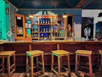 page 3 riverside rooms and bar