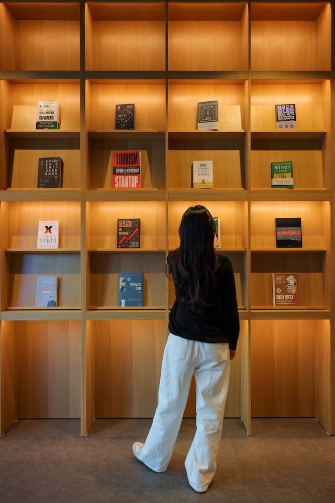 workers hotel daejeon by annk wolpyeong