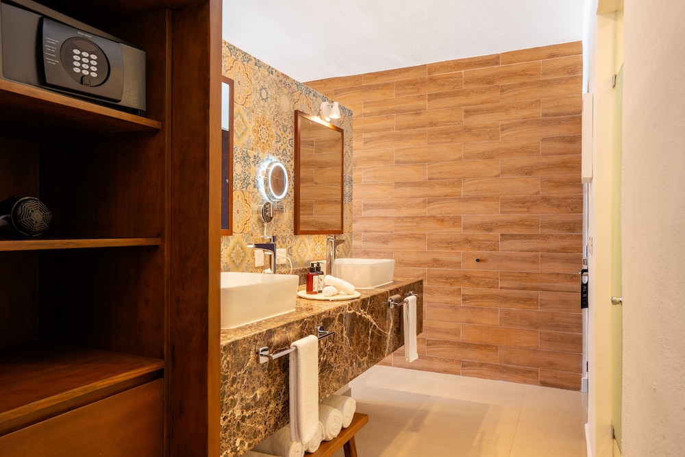 the beachfront by the fives hotels all inclusive