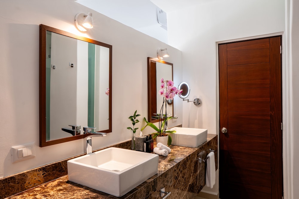 the beachfront by the fives hotels all inclusive