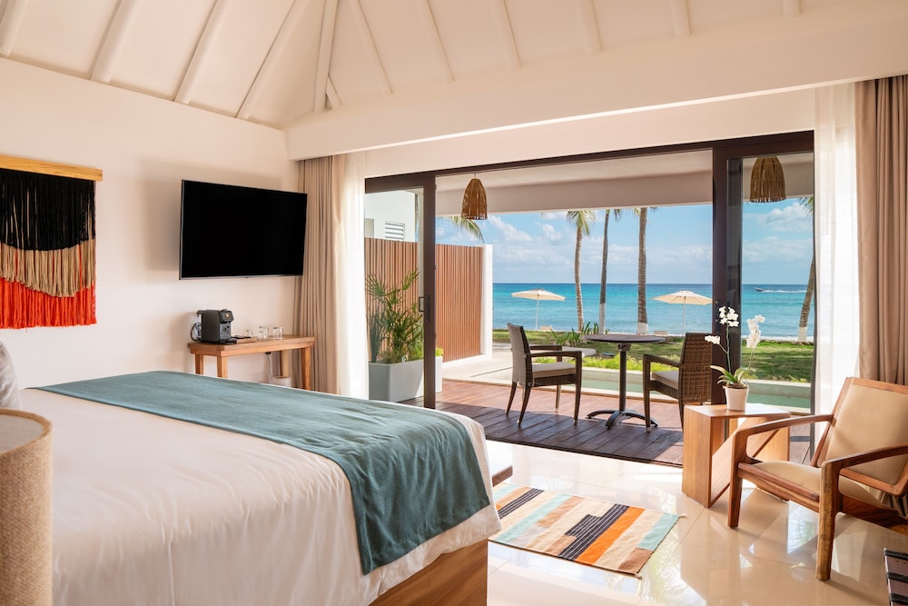 the beachfront by the fives hotels all inclusive