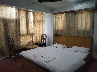 Hotel Ruby And Restaurant,India>>Srinagar,2 star