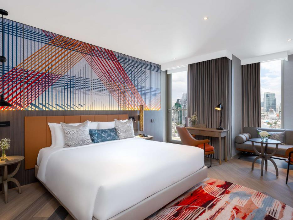 mercure bangkok surawong