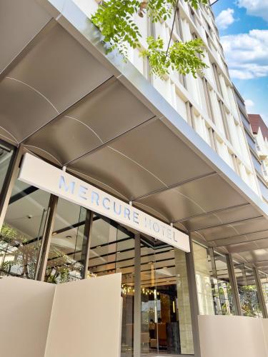 mercure bangkok surawong