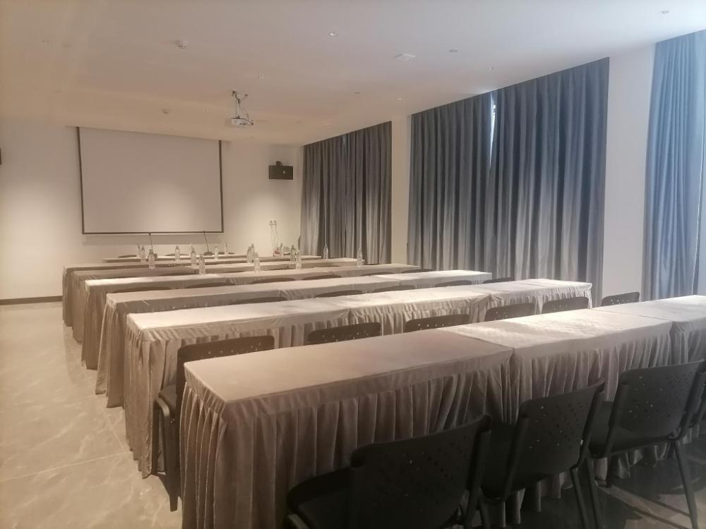 hanting hotel chongqing fuling baolong plaza daoxiang road