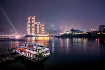 holiday inn express chongqing nanbin road an ihg hotel