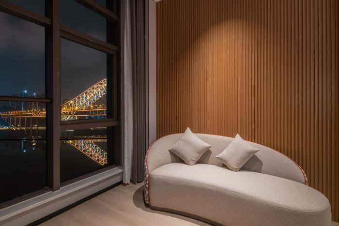 holiday inn express chongqing nanbin road an ihg hotel
